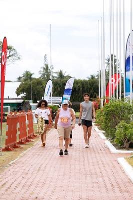 Finish line photo 353