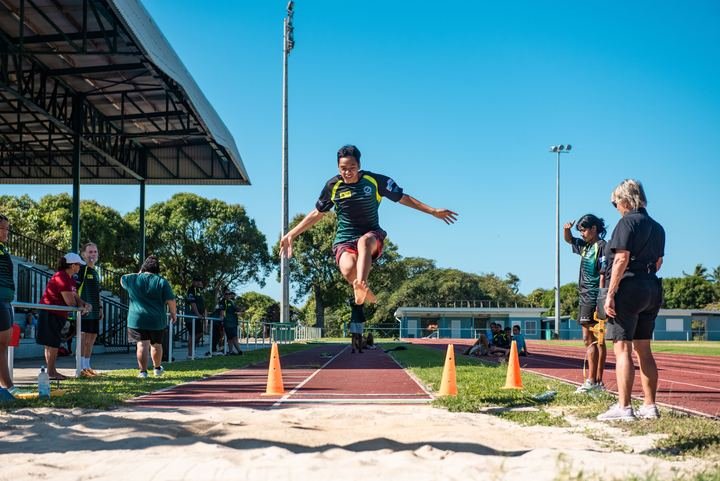 In flight in the long jump